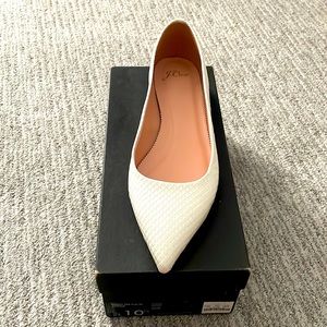 J.Crew pointy toe flat in python. Size 10.5. Never worn!